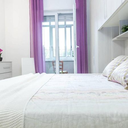 Altido Lovely Apt For 6 Located In Vibrant Gallaratese Mailand Exterior foto