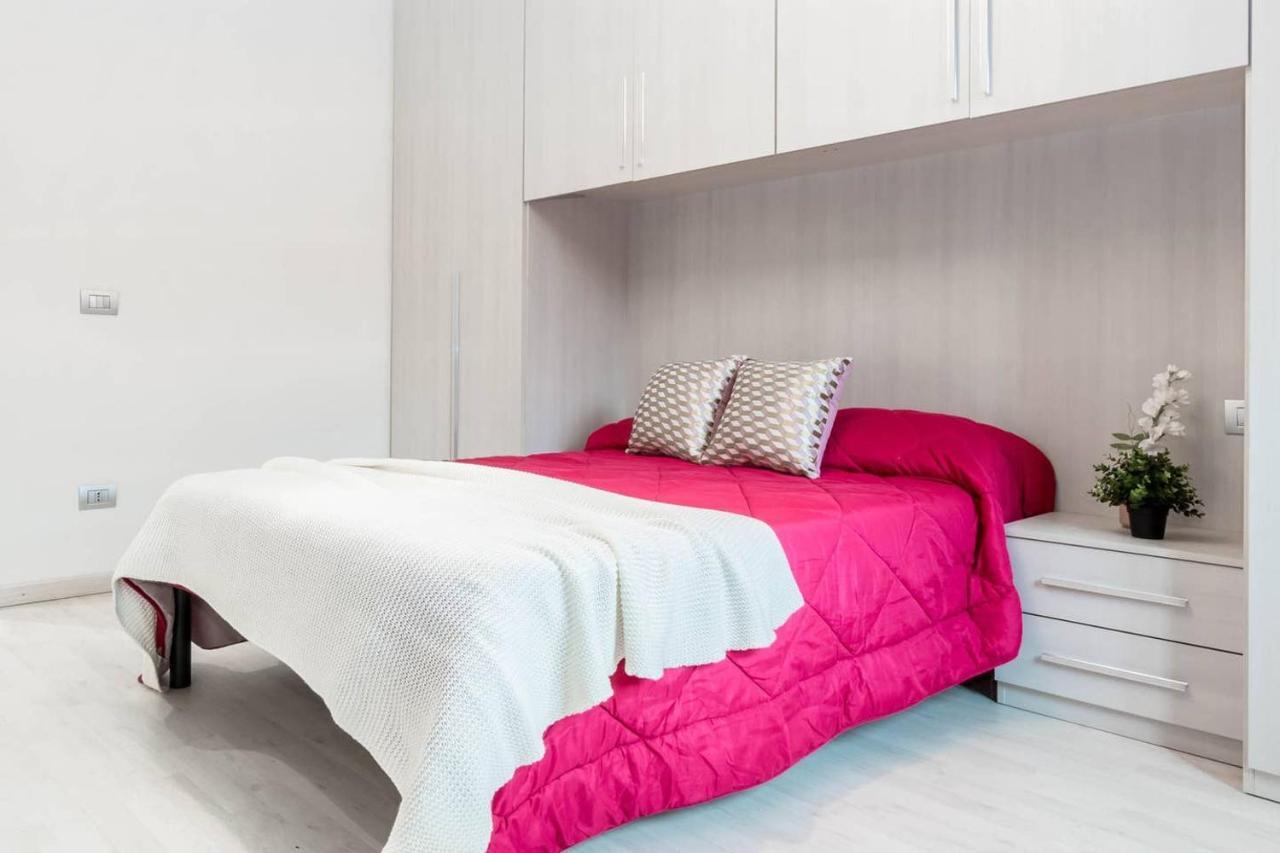 Altido Lovely Apt For 6 Located In Vibrant Gallaratese Mailand Exterior foto